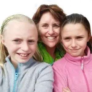 Ruth Beauchamp with two girls.