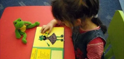 Making Touch Books for Blind Children